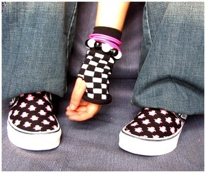 emo081.jpg